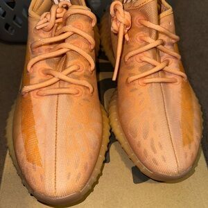 Adidas Yeezy Boost 350 V2 in Orange